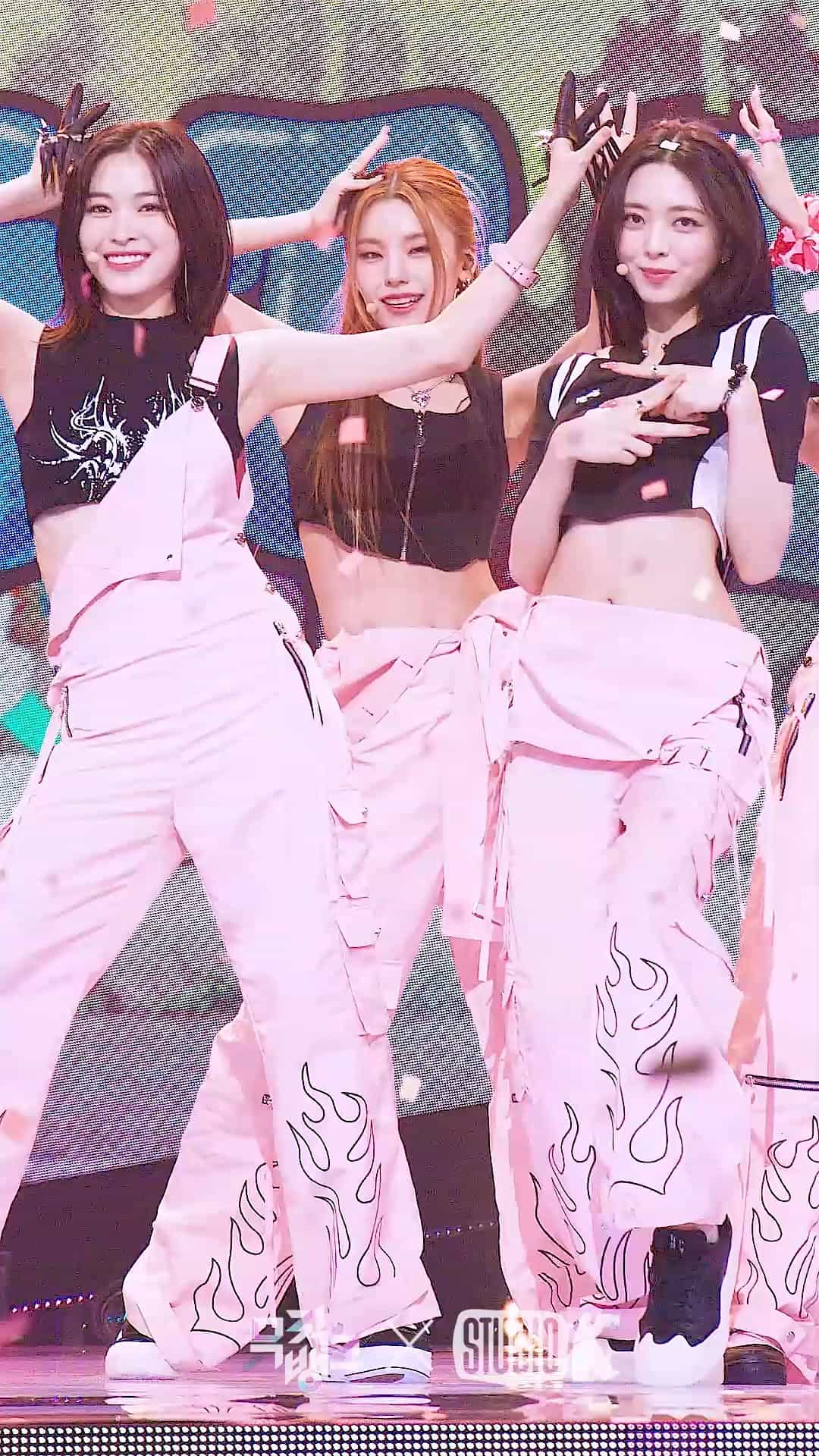 230825 ITZY 饭拍8部fancam合集[2.1G]插图1